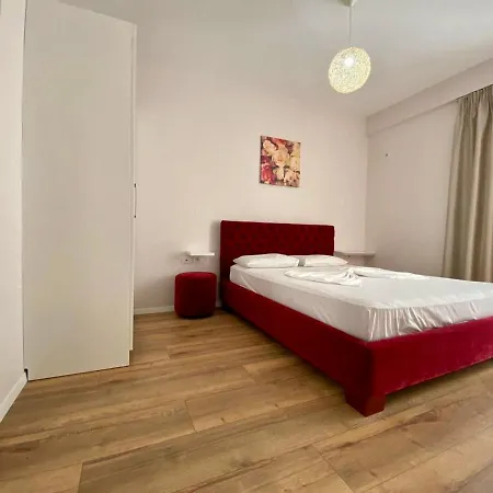Rock Apartment *