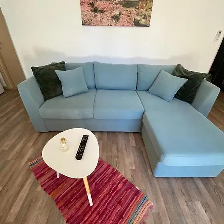 Apartment Rock *